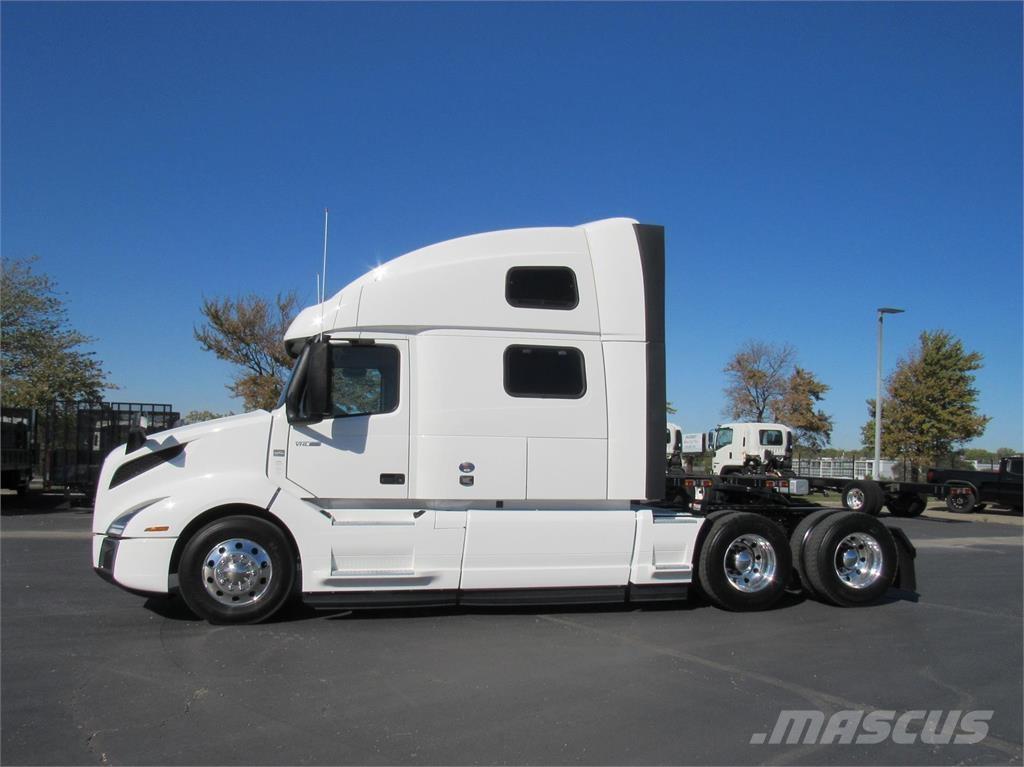 Volvo VNL64T860 牵引车