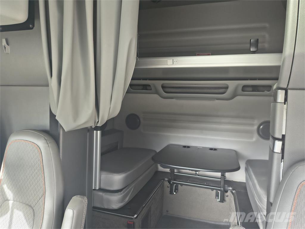 Volvo VNL64T860 牵引车