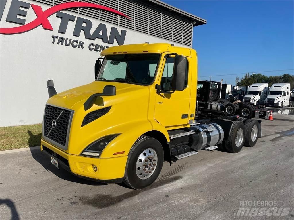 Volvo VNR64T 牵引车