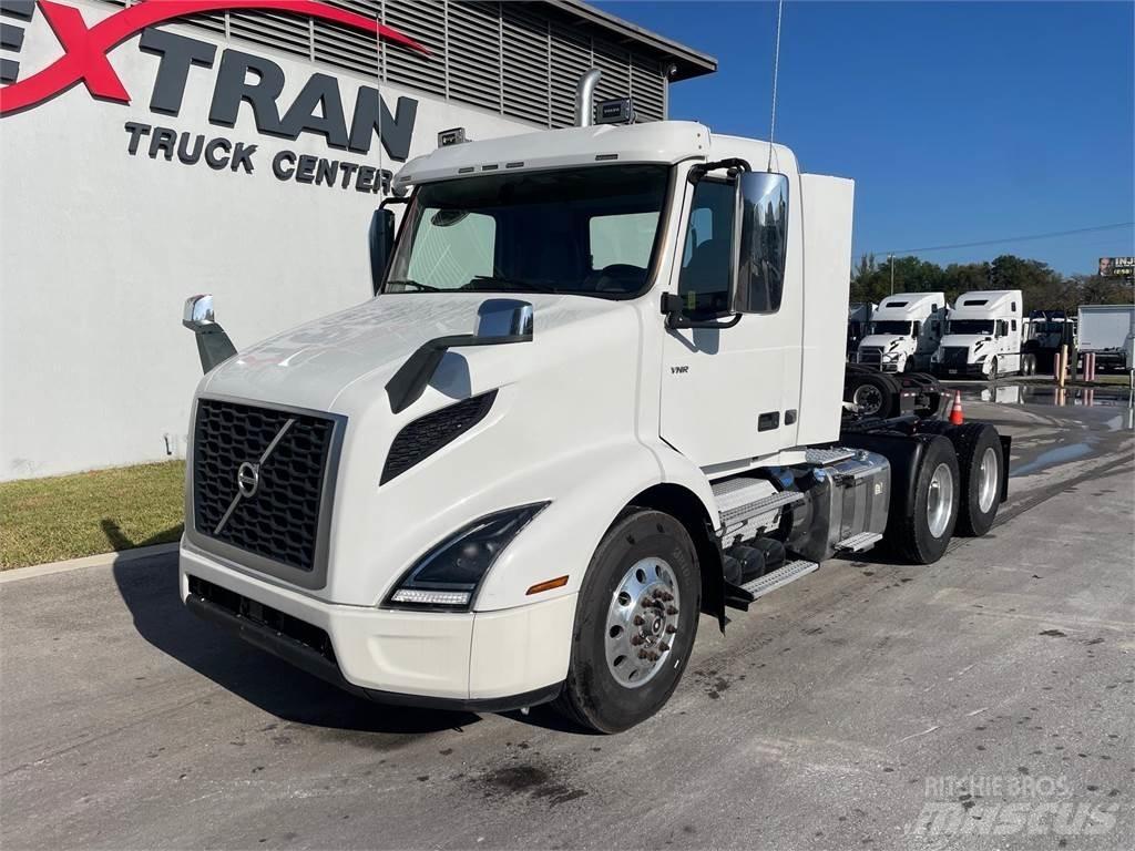 Volvo VNR64T 牵引车