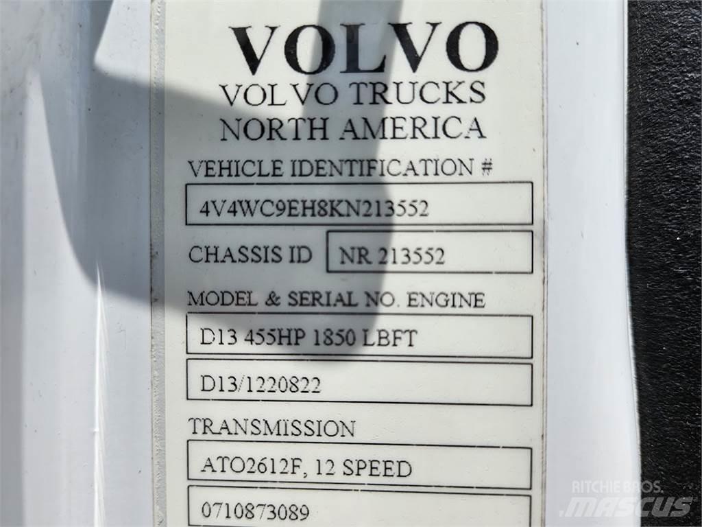 Volvo VNR64T300 牵引车