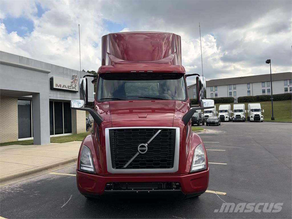 Volvo VNR64T300 牵引车