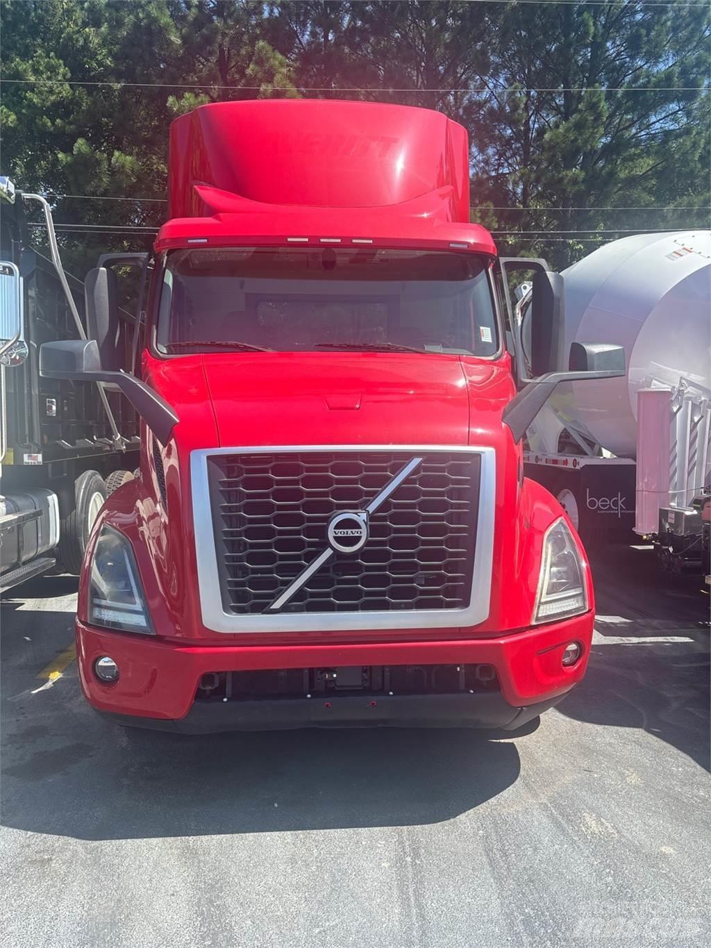 Volvo VNR64T300 牵引车