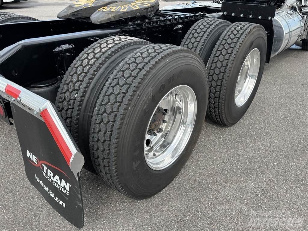 Volvo VNR64T300 牵引车