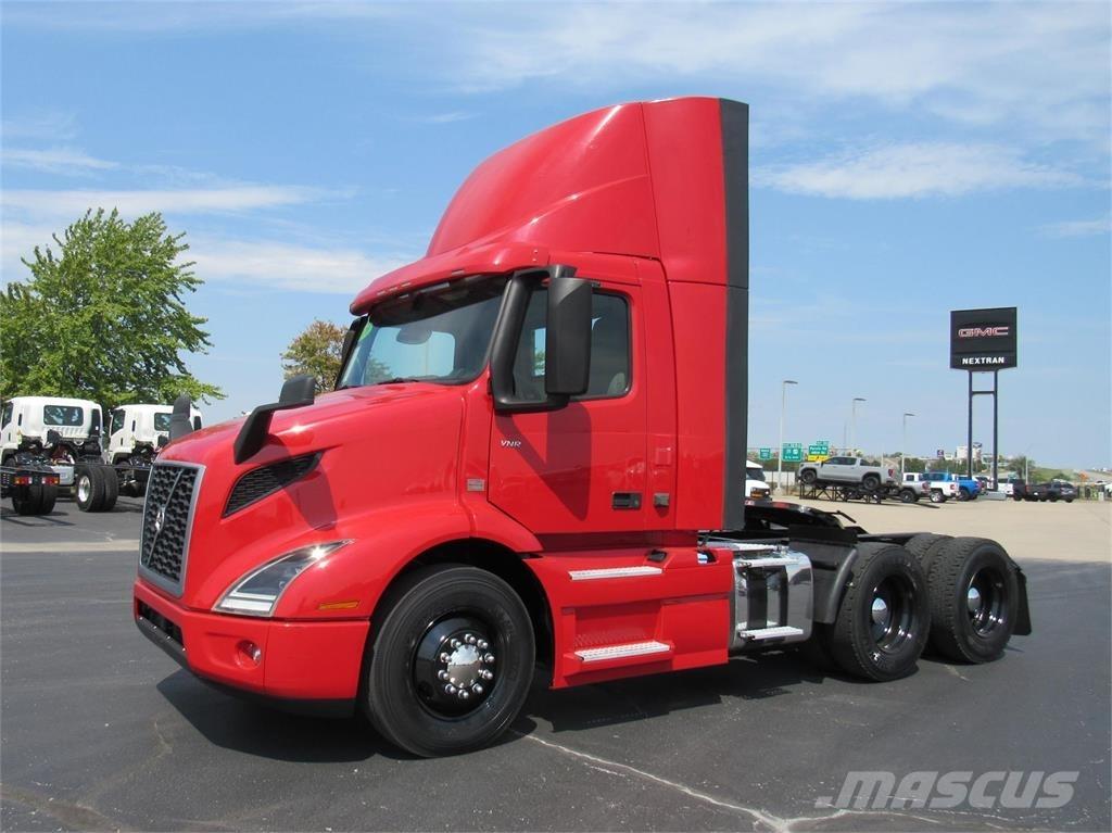 Volvo VNR64T300 牵引车