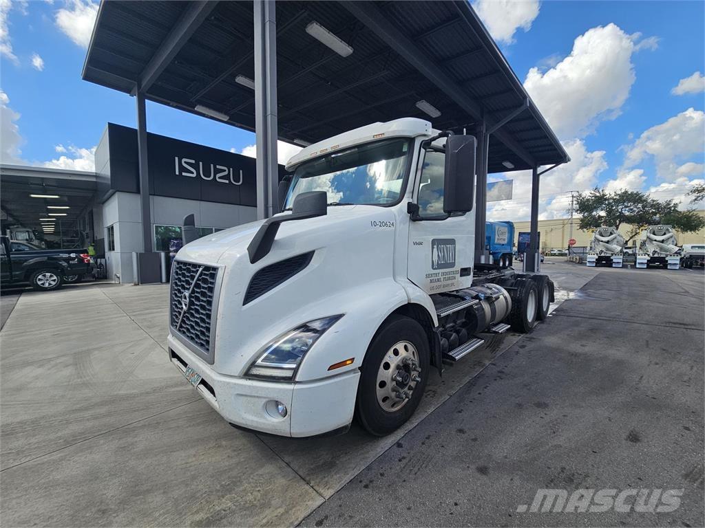 Volvo VNR64T300 牵引车