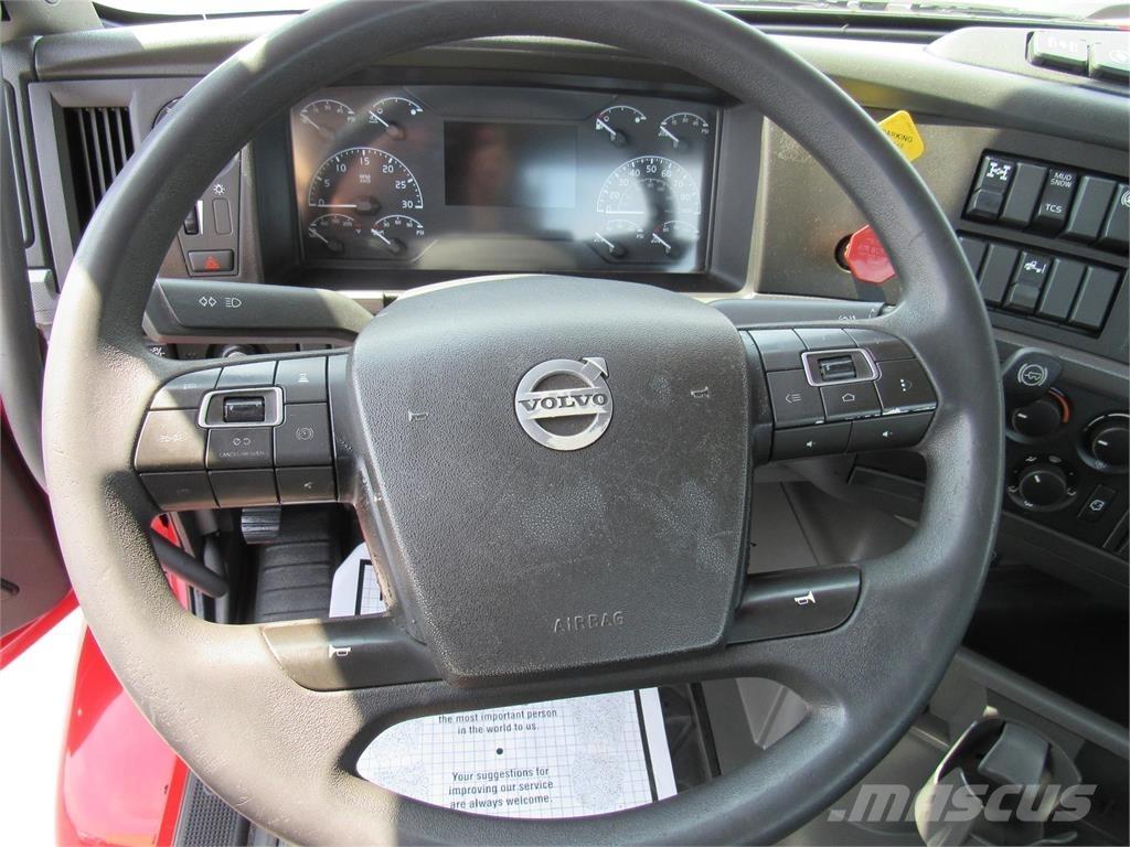 Volvo VNR64T300 牵引车