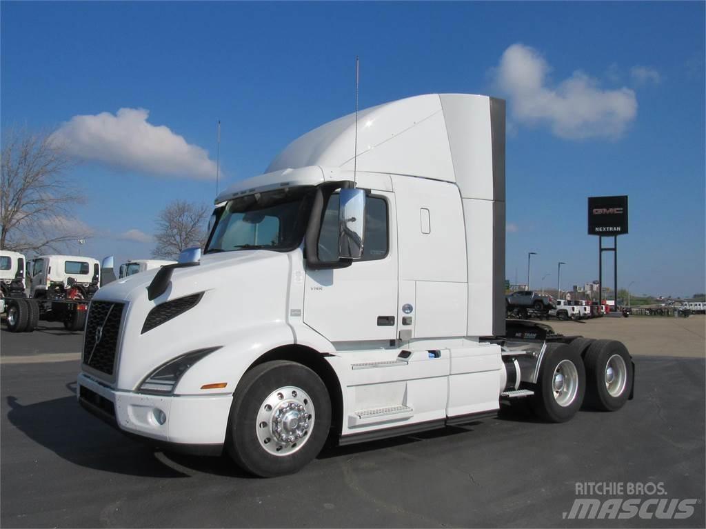 Volvo VNR64T400 牵引车