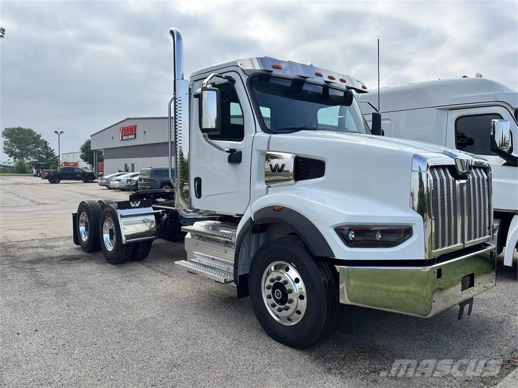 Western Star 49X 牵引车