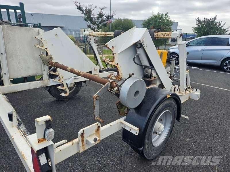 Adoc 3T5 自卸半挂车