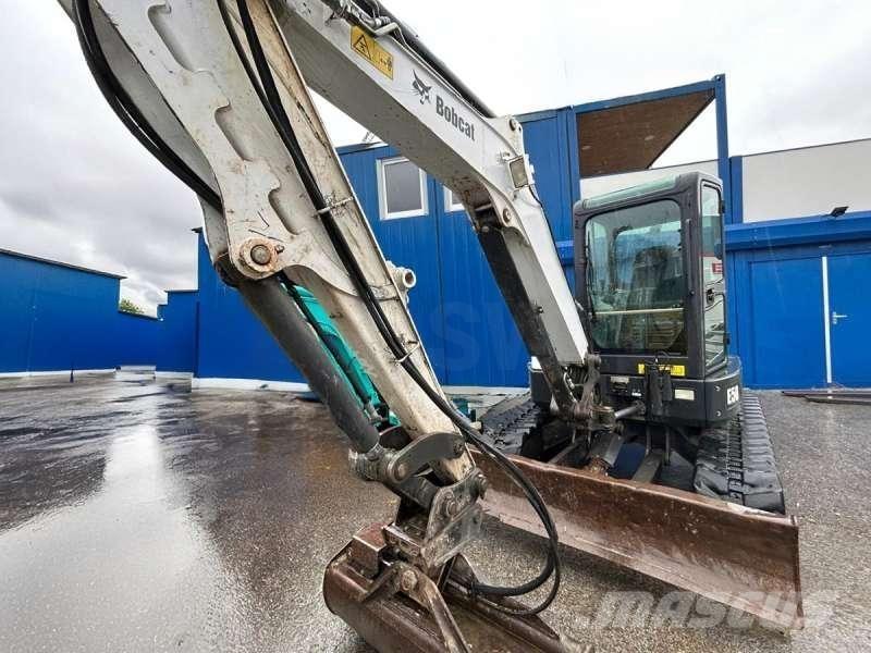 Bobcat E50 小型挖掘机