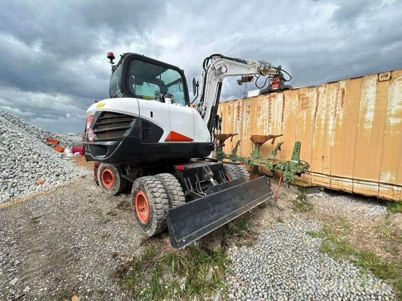 Bobcat E57W 轮式挖掘机