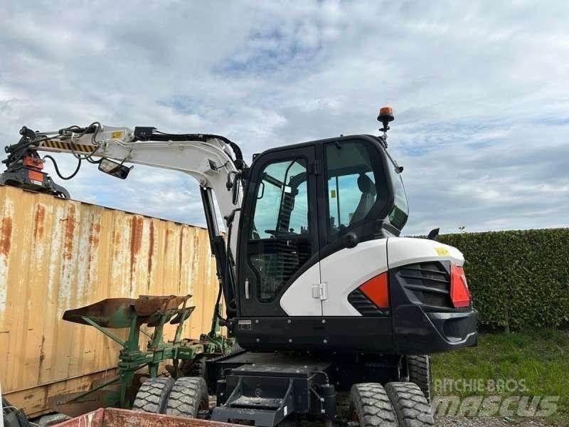 Bobcat E57W 轮式挖掘机