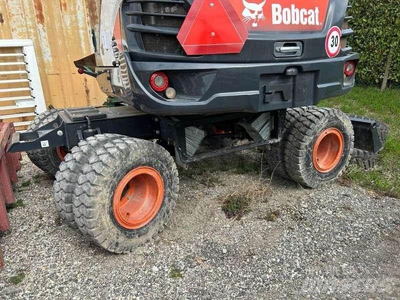 Bobcat E57W 轮式挖掘机
