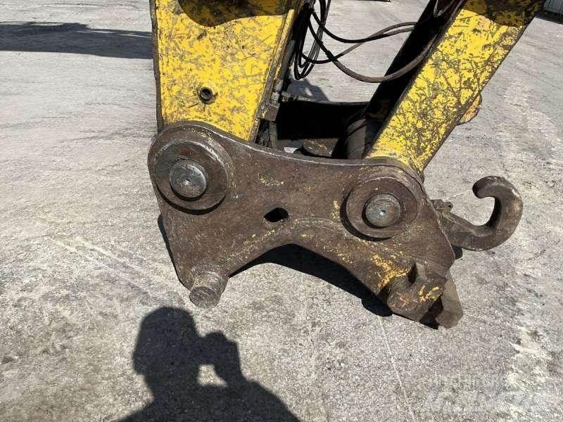 CAT 330D L 组装挖掘机