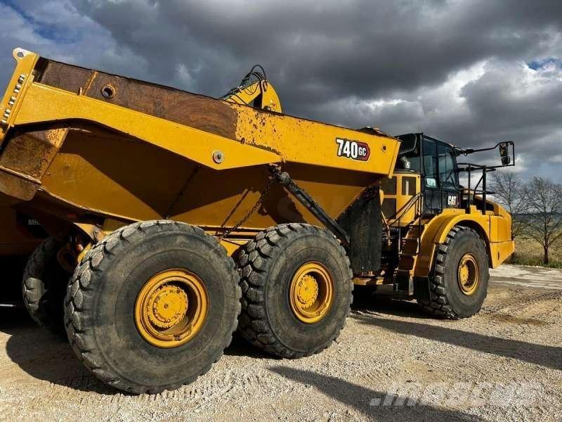 CAT 740GC 铰接式自卸车