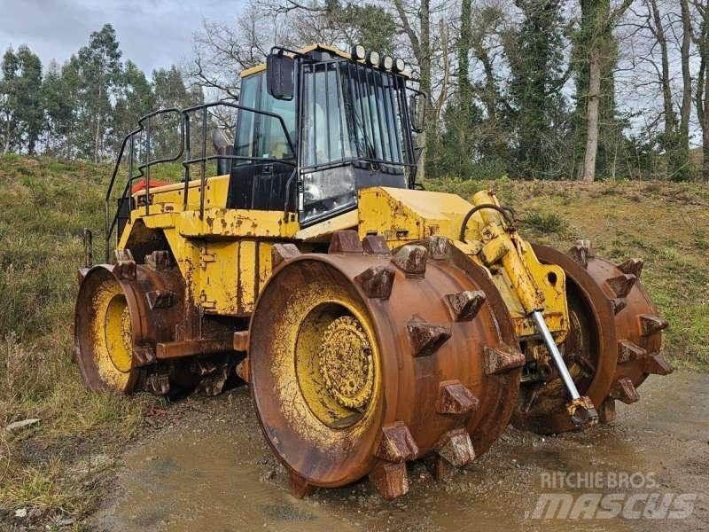CAT 826GII 土壤压实机