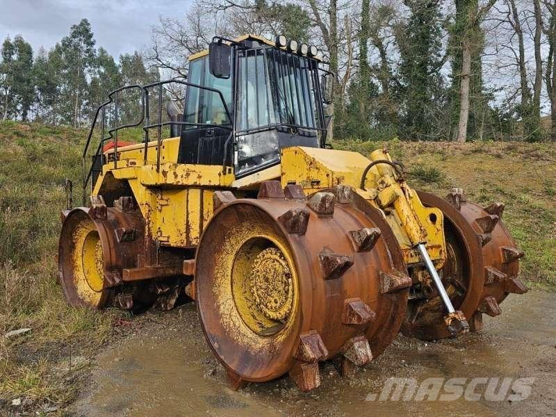 CAT 826GII 土壤压实机