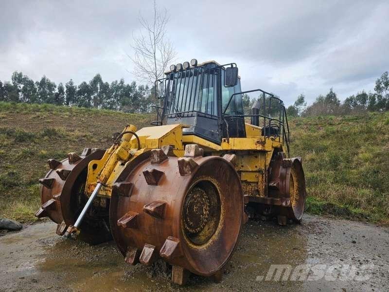 CAT 826GII 土壤压实机