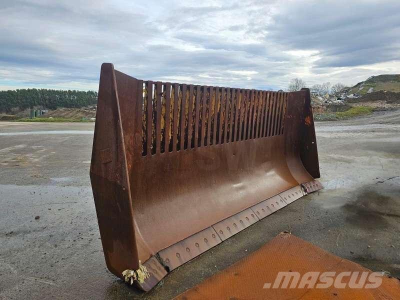 CAT 826GII 土壤压实机