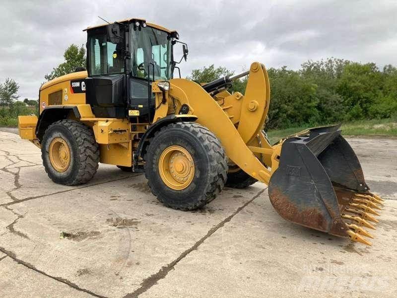CAT 938M 轮式装载机