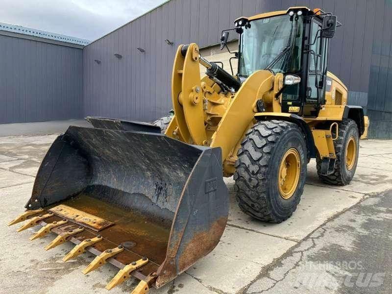 CAT 938M 轮式装载机