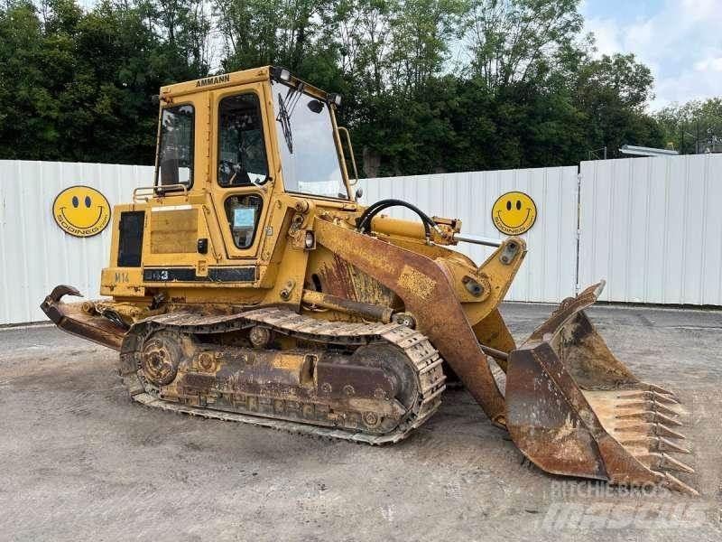 CAT 943 履带式装载机