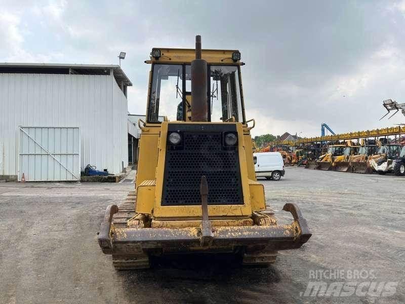 CAT 943 履带式装载机