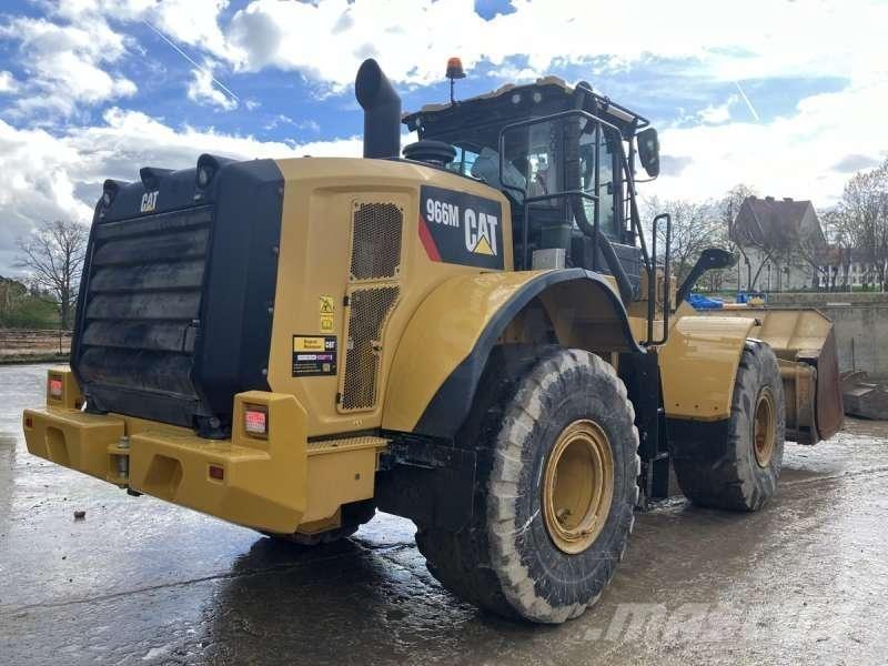 CAT 966M 轮式装载机