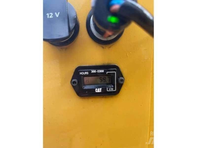 CAT CB1.7 土壤压实机