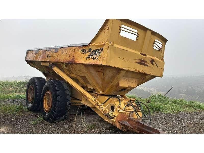CAT D250B 自卸拖车