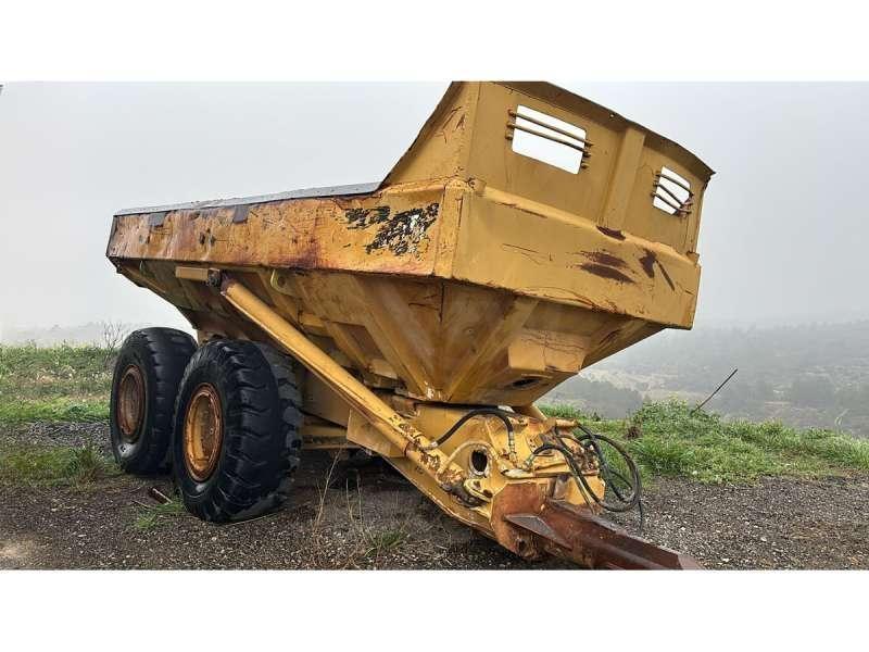 CAT D250B 自卸拖车