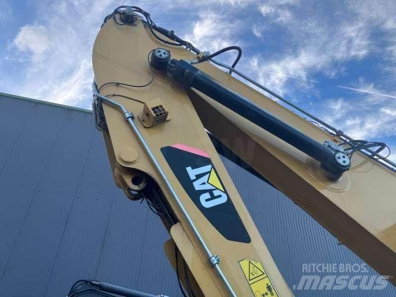 CAT MH3022 工业挖掘机