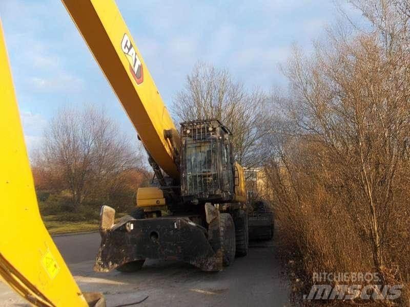 CAT MH3040 工业挖掘机