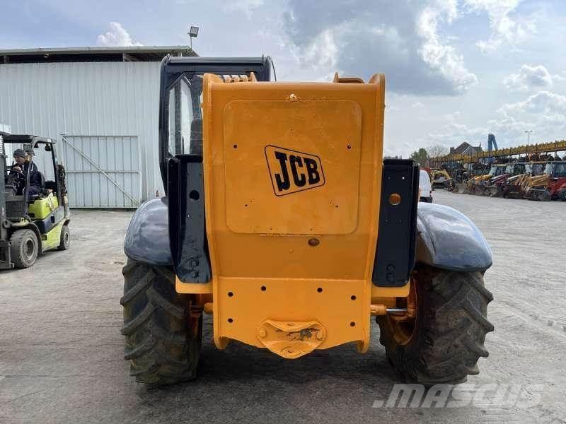 JCB 532-120 伸缩臂叉装车|叉装车