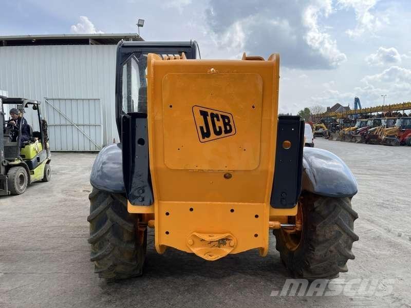 JCB 532-120 伸缩臂叉装车|叉装车