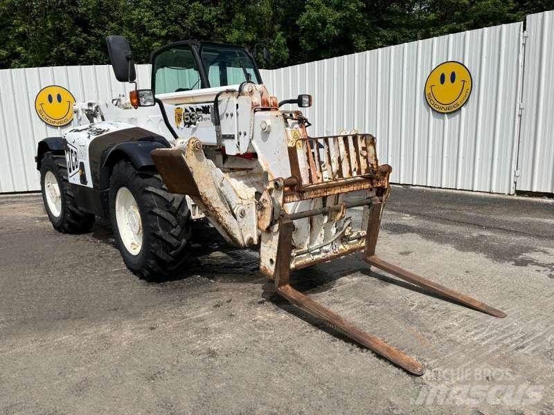 JCB 535-125 伸缩臂叉装车|叉装车