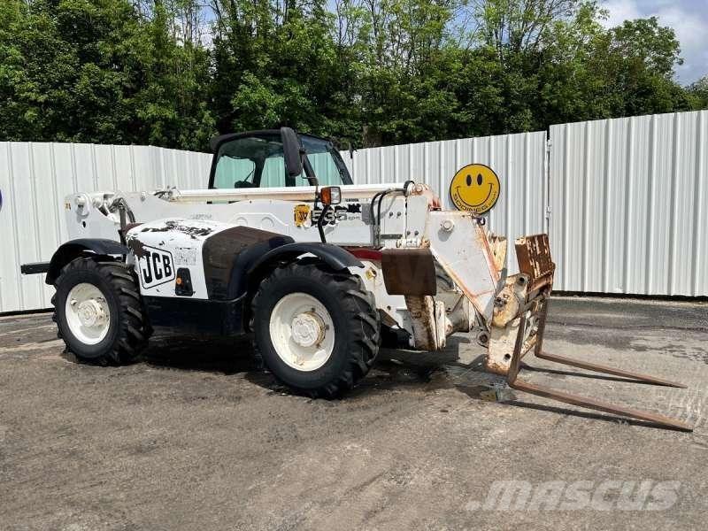JCB 535-125 伸缩臂叉装车|叉装车