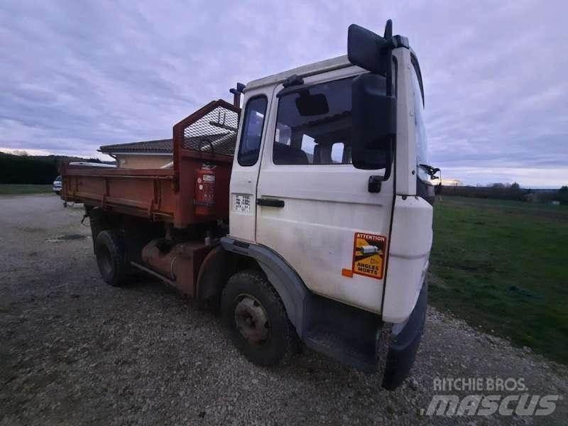 Renault 4X2 自卸式货车