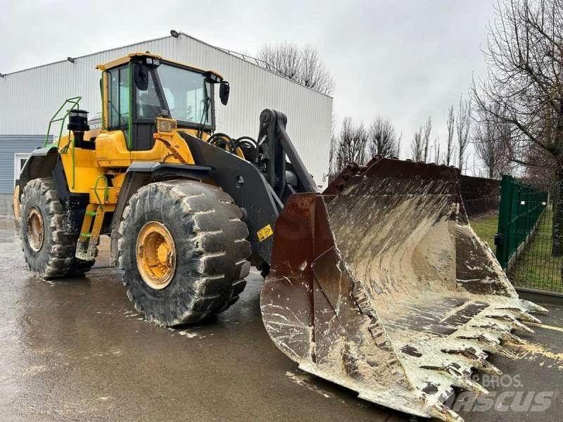Volvo L220H 轮式装载机