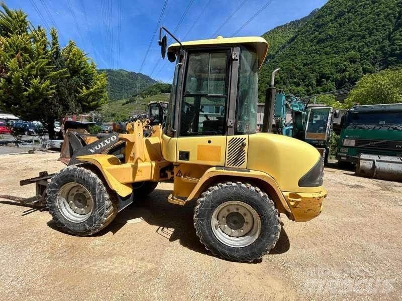 Volvo L30Z 小型装载机