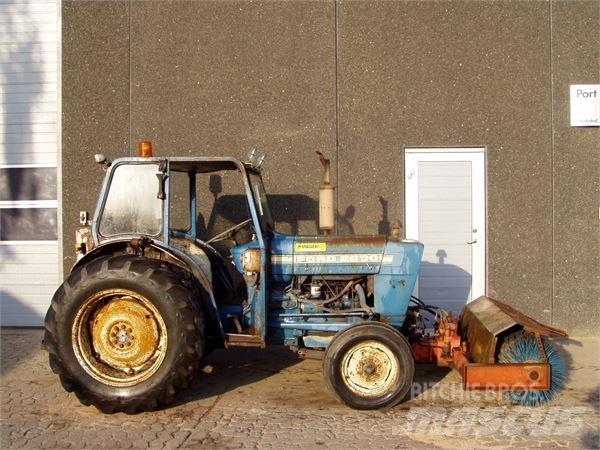 Ford 2000 拖拉机/农用车