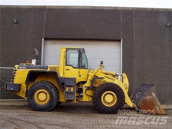 Komatsu WA420-3H 轮式装载机