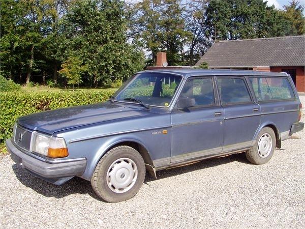 Volvo 240GL 汽车