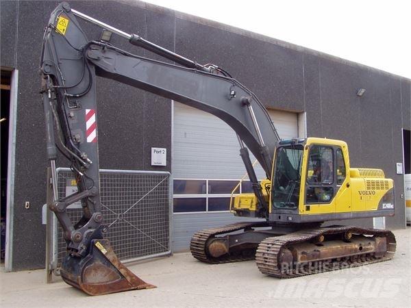 Volvo EC240BNLC 履带挖掘机