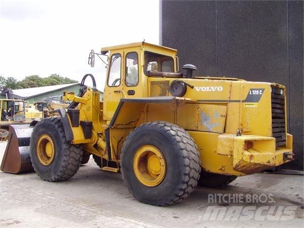 Volvo L120 轮式装载机