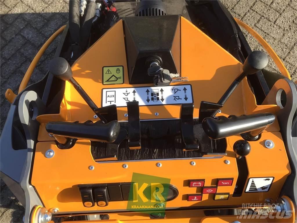 GiANT GS950T 前装载和挖掘机