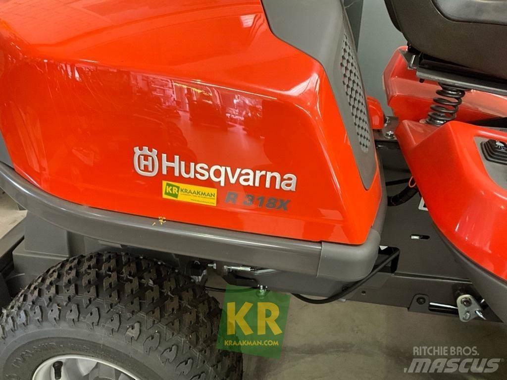 Husqvarna R318X 骑乘式割草机