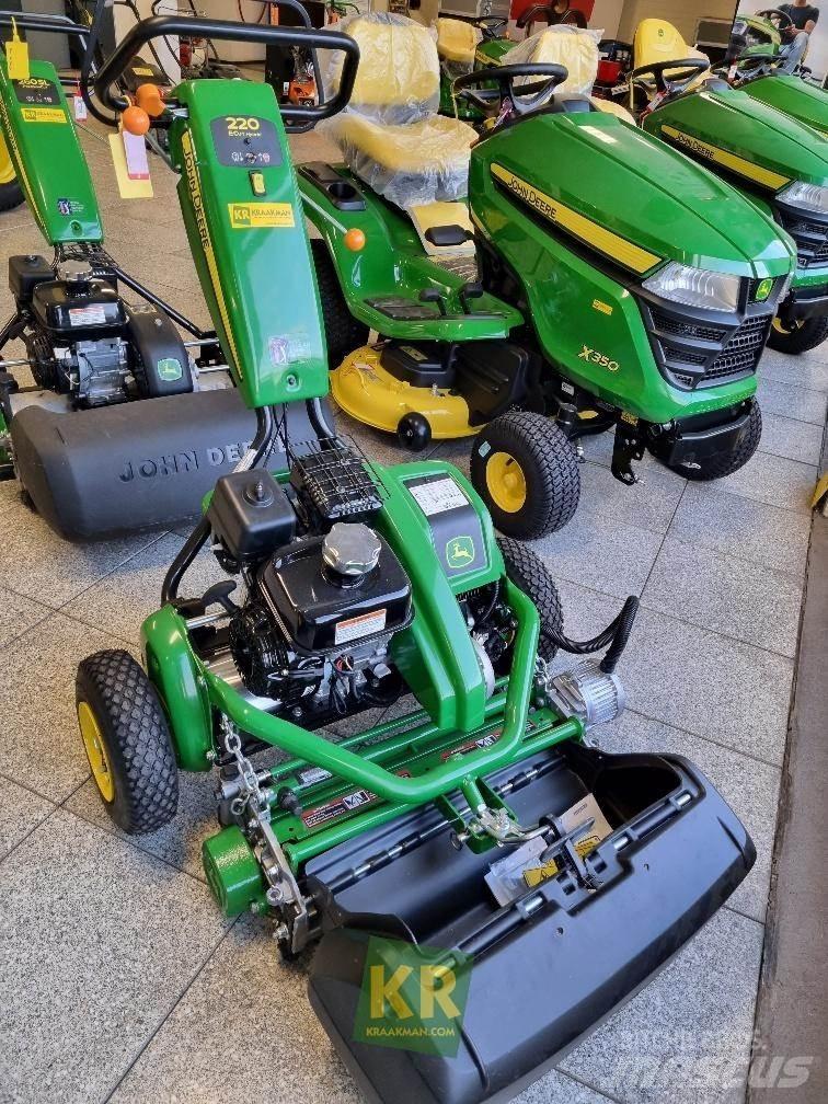 John Deere 220 联合收割机头