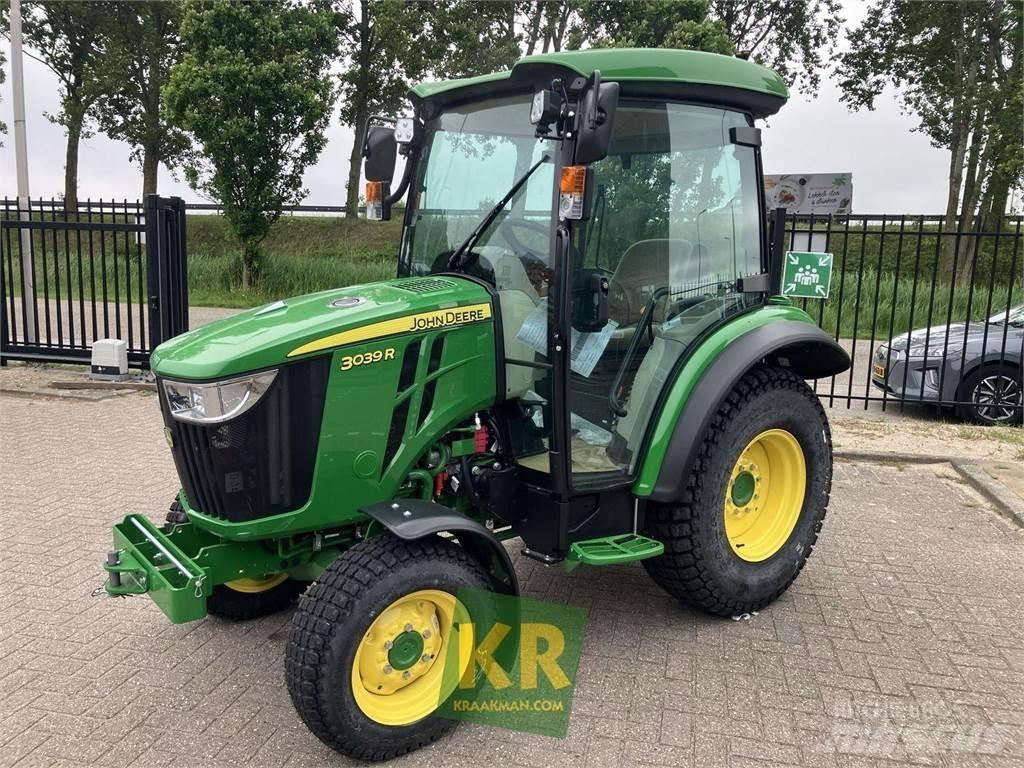 John Deere 3039R 小型拖拉机